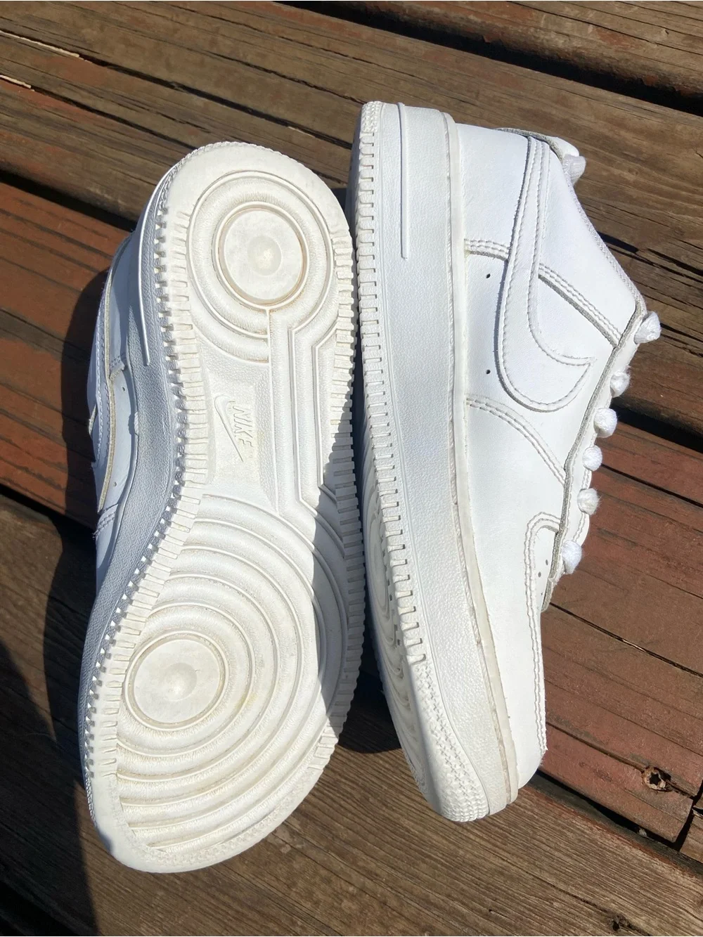 White Nike Air Force One Leather Size 4Y Casual Athletic Sneakers Low-Top